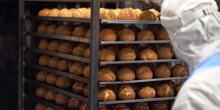 С брусникой и&nbsp;карамелью: как готовят французские пирожные шу