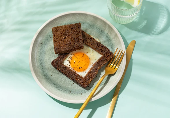 Рецепт «Яичница в&nbsp;хлебе»