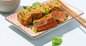 Омлет в&nbsp;азиатском стиле с&nbsp;угрём