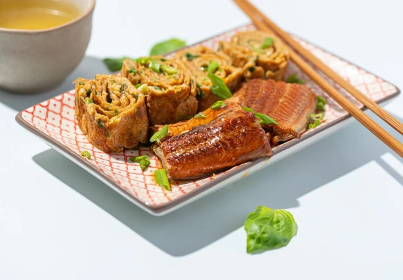 Рецепт «Омлет в&nbsp;азиатском стиле с&nbsp;угрём»