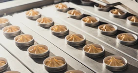 Мороженое с&nbsp;карамелью и&nbsp;манго: как делают бестселлеры из&nbsp;ВкусВилла