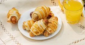 Сосиски в&nbsp;слоёном тесте