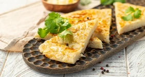 Ленивый хачапури на&nbsp;сковороде