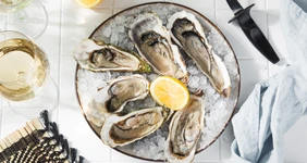 Как открывать устрицы и&nbsp;есть их правильно