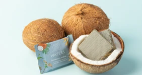 Продукты с&nbsp;кокосом из&nbsp;ВкусВилла — от&nbsp;мыла до&nbsp;зефира