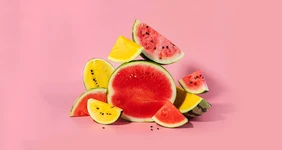 Гайд по&nbsp;арбузам: жёлтые, без&nbsp;косточек, гиганты и&nbsp;суперлёгкий вес