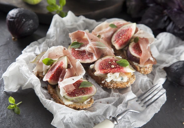 Рецепт «Брускетты с&nbsp;инжиром»