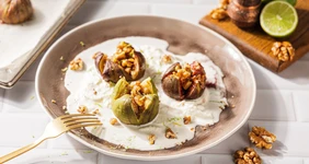 Инжир с&nbsp;лаймом и&nbsp;страчателлой