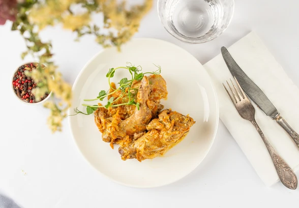 Рецепт «Тушёный кролик в&nbsp;сметане»