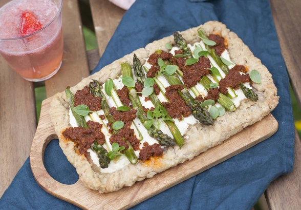 Рецепт «Пирог с&nbsp;рикоттой и&nbsp;спаржей»